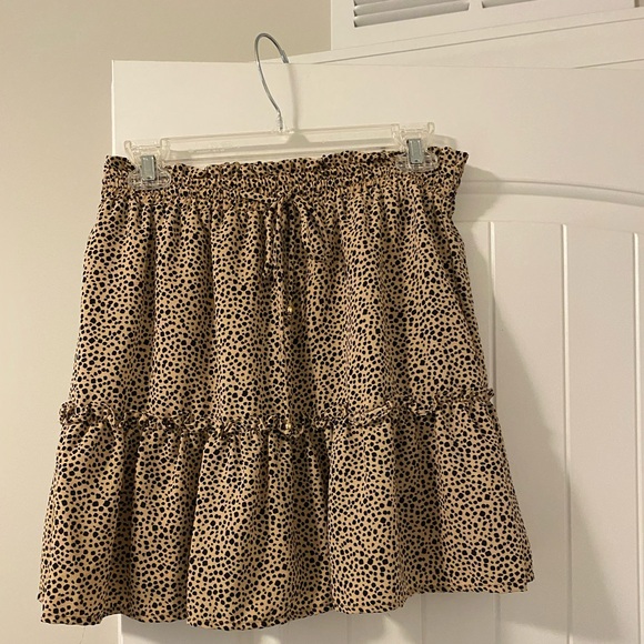 Crescent Brand Spotted Tiered Ruffle Skirt - Picture 2 of 3